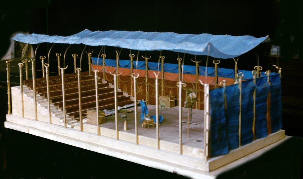 Макет к спектаклю «Тевье из Анатевки» по новеле Шолом-Алейхема, 1983 г., Камерный еврейский музыкальный театр, Биробиджан, реж. Ю.Шерлинг.