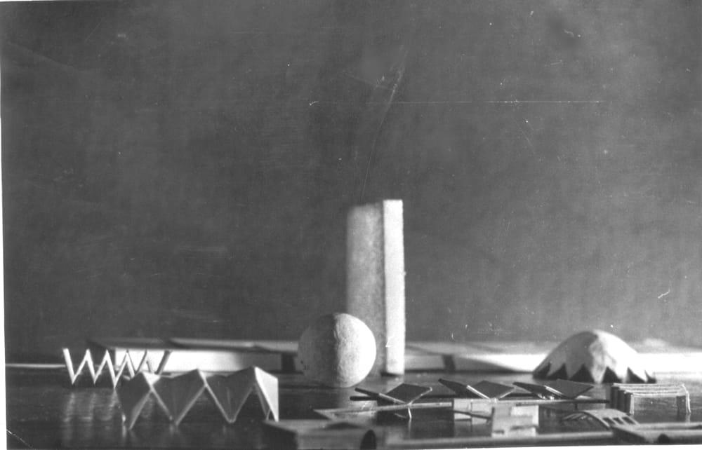 Первый макет Всесоюзного конкурса Всемирной выставки в Москве, 1960 г. Авторский коллектив МАРХИ: Г.Б.Бархин, Е.Новикова, Б.Бархин и студенты: М.Аникст, С.Бархин, Т.Бархина, В.Батырев, Л.Малашонок и др.