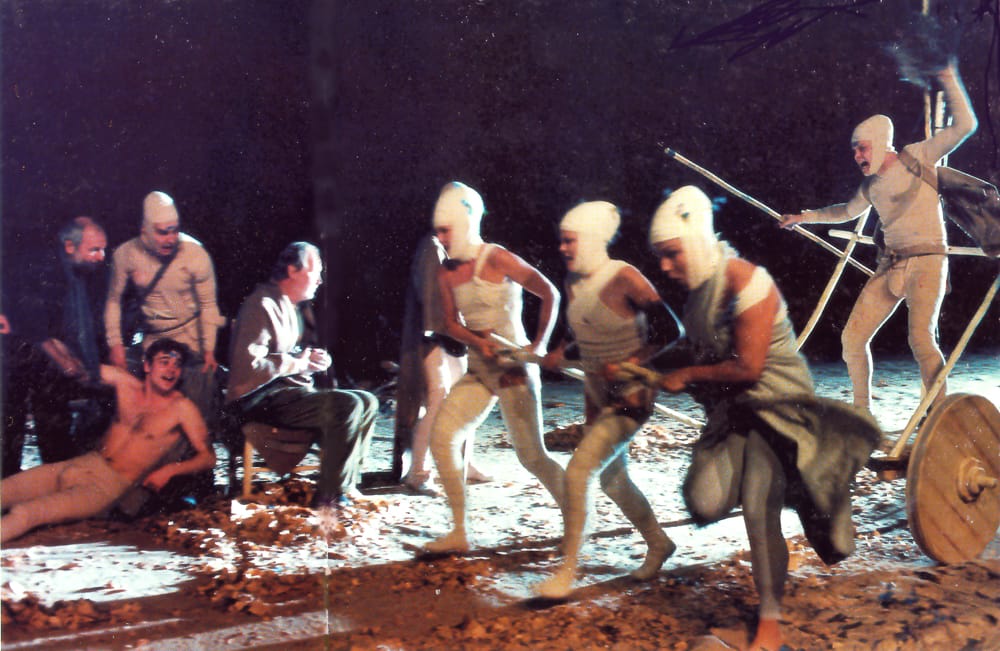 Сцены из спектакля «Макбет», У.Шекспир. 1997г. МТЮЗ, Муниципальный театр, Хельсинки. Режиссер К.Гинкас