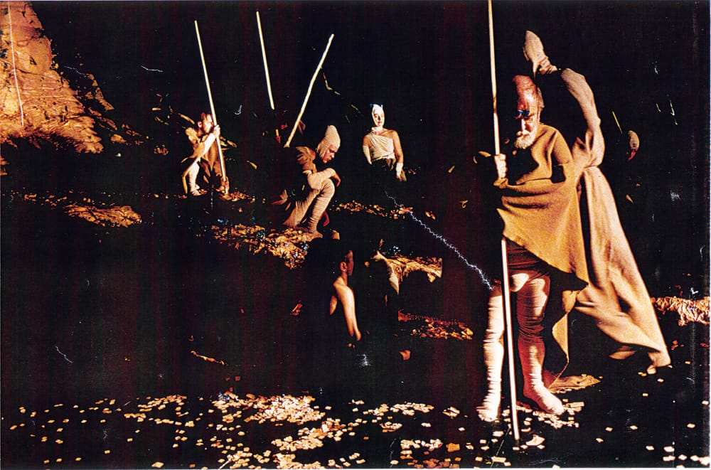 Сцены из спектакля «Макбет», У.Шекспир. 1997г. МТЮЗ, Муниципальный театр, Хельсинки. Режиссер К.Гинкас