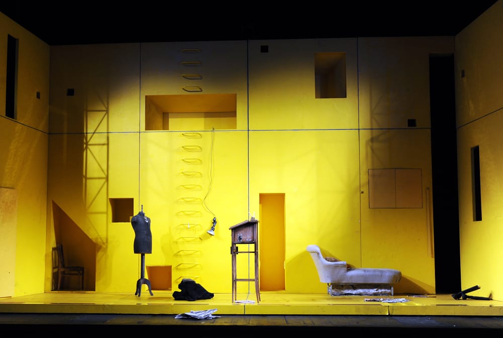 Сцены из спектакля «Записки сумасшедшего», по Н. В. Гоголю. 2010г. МТЮЗ. Режиссер К.Гинкас