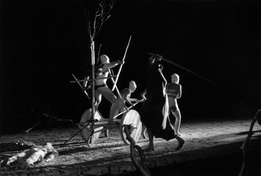 Сцены из спектакля «Макбет», У.Шекспир. 1997г. МТЮЗ, Муниципальный театр, Хельсинки. Режиссер К.Гинкас