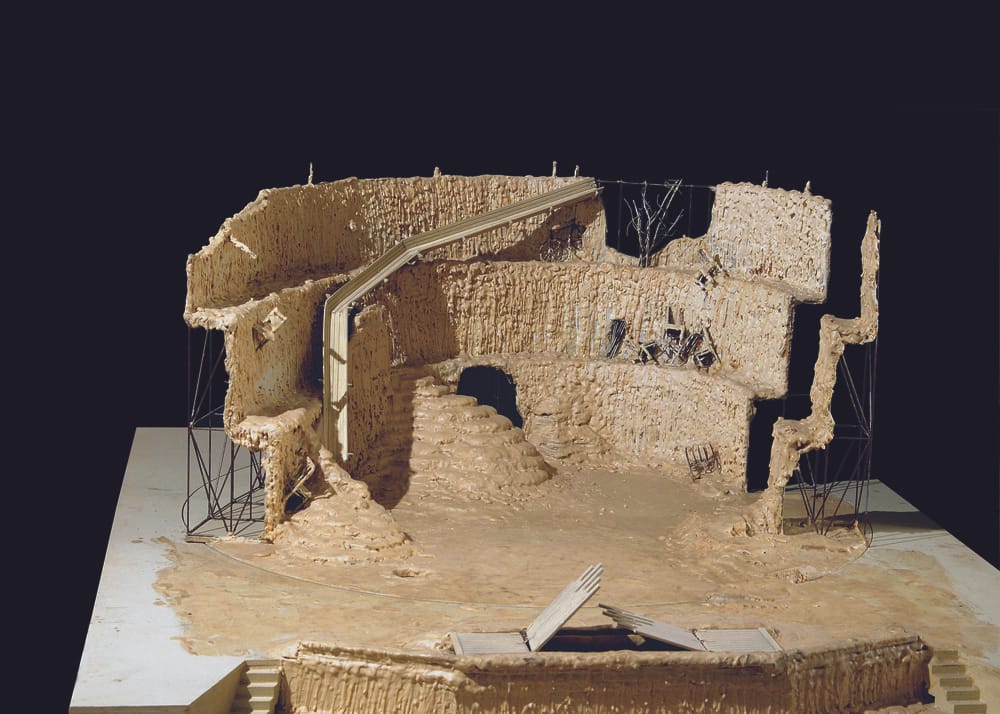 Макет к спектаклю «Полифония мира». 2001 г. Музыка А. Бакши. Московская театральная олимпиада. Режиссер К. Гинкас.