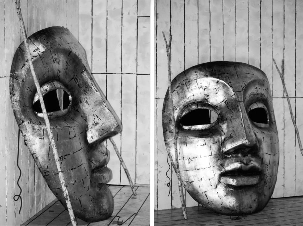 Сцены из спектакля «Счастливый принц», О.Уайльд. 2000г. МТЮЗ. Режиссер К.Гинкас