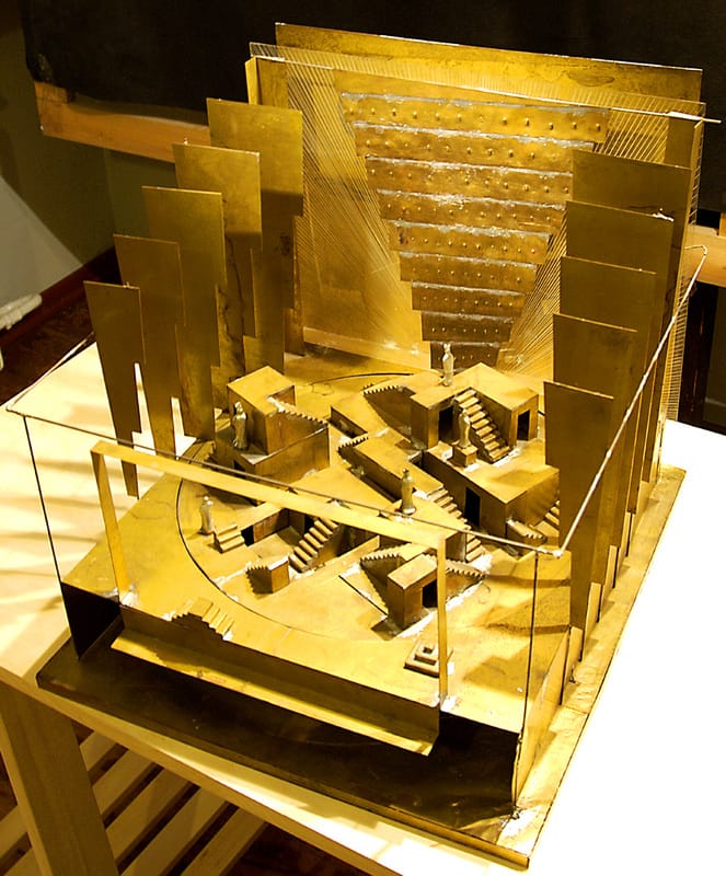 Макет к спектаклю «Царь Иудейский», К.Романова. 1991 г. Малый театр, реж. Драгунов. 400х450х415 мм.