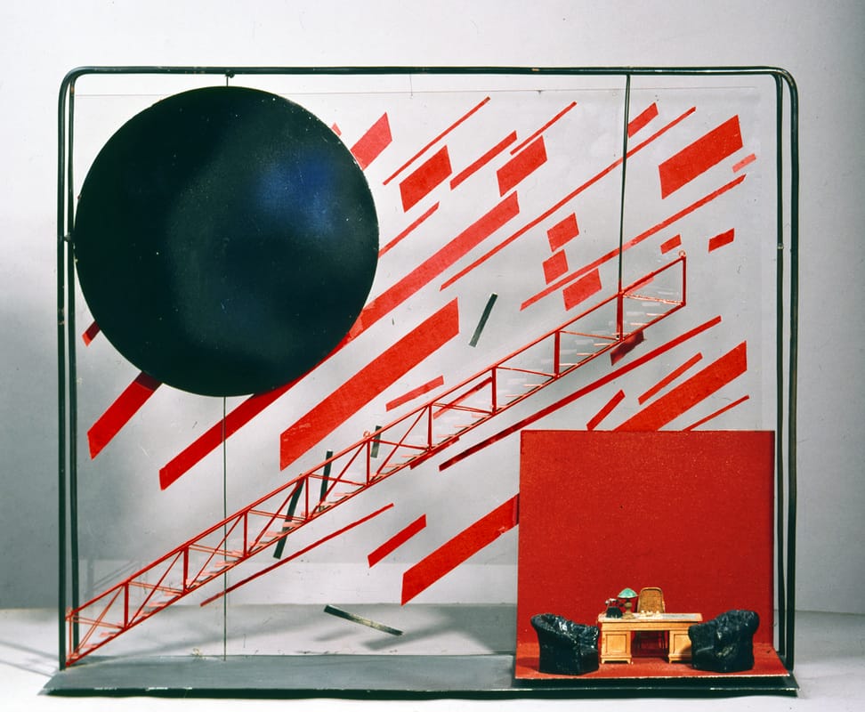 Макет к спектаклю «Кремлевские куранты». М.Погодина. 1985 г., реж. Е.Радомыслинский. Национальный театр, г.Прага.